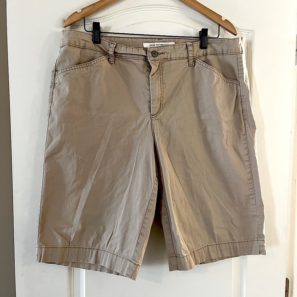 Jones New York Trouser Shorts Women’s size 16W - Picture 1 of 15